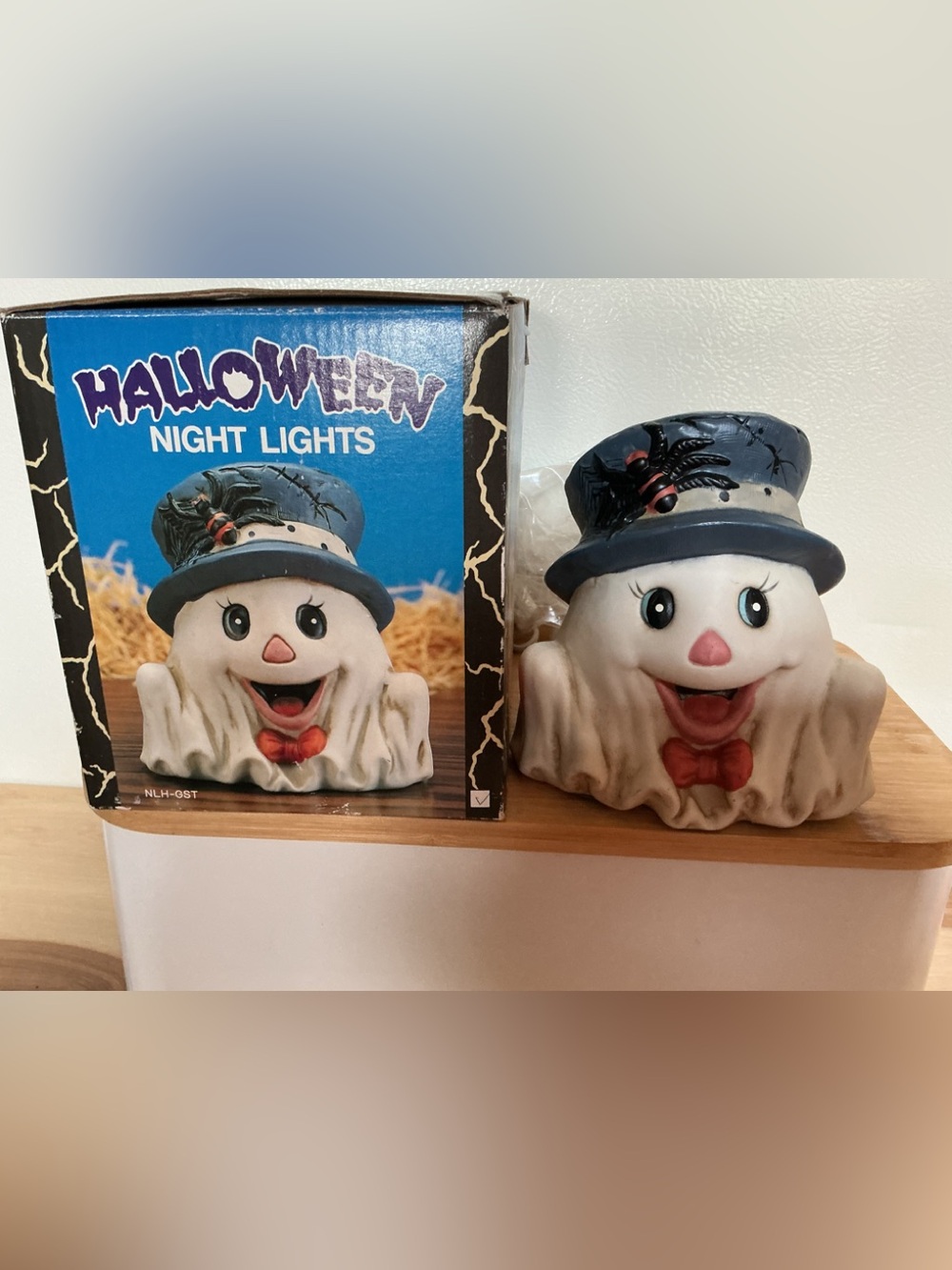 Vintage 1980’s Happy Ghost “Halloween Night Light” #22346 W/box
